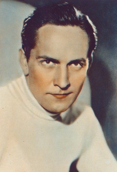 Frederic March, carta da sigarette da English Photographer